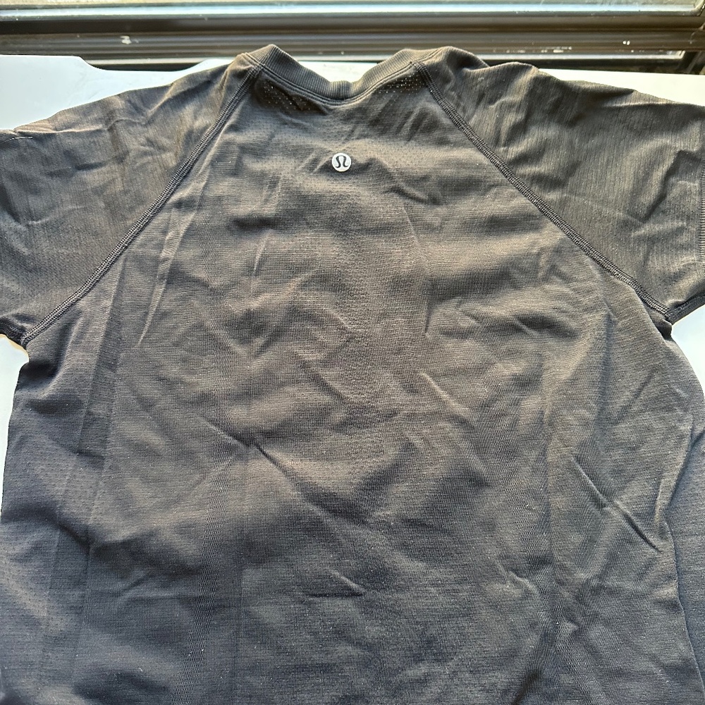 Lululemon Swiftly Tech Short Sleeve